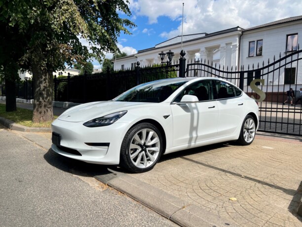 Tesla Model 3, 2018 г.