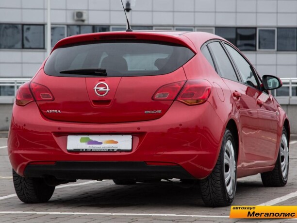 Opel Astra J, 2011 г.