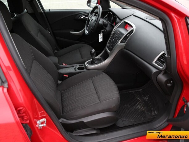 Opel Astra J, 2011 г.