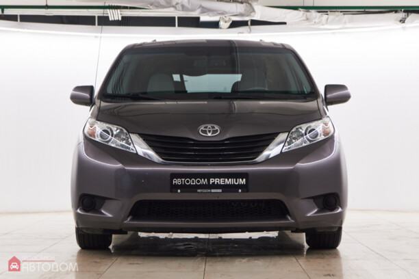 Toyota Sienna III (XL30), 7 мест, 2014 г.
