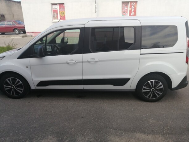 Ford Tourneo Connect II, 7 мест, 2015 г.
