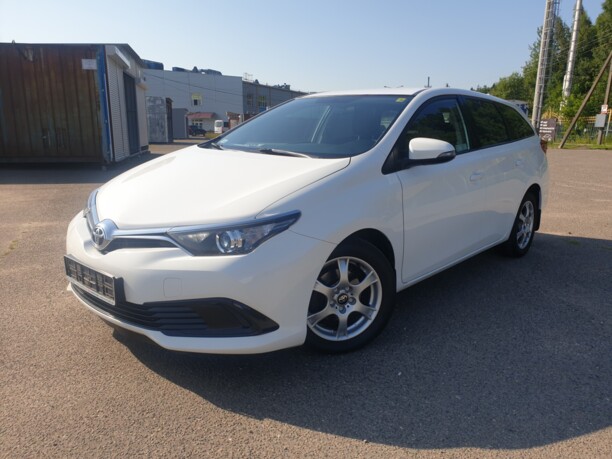 Toyota Auris II (E180) · Рестайлинг, 2017 г.