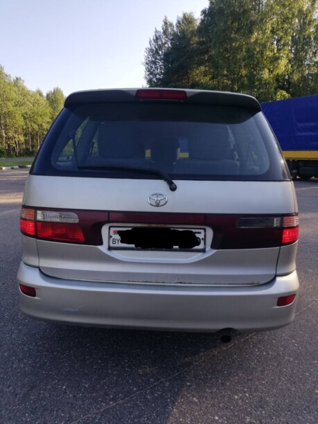 Toyota Previa II (XR30, XR40), 7 мест, 2002 г.