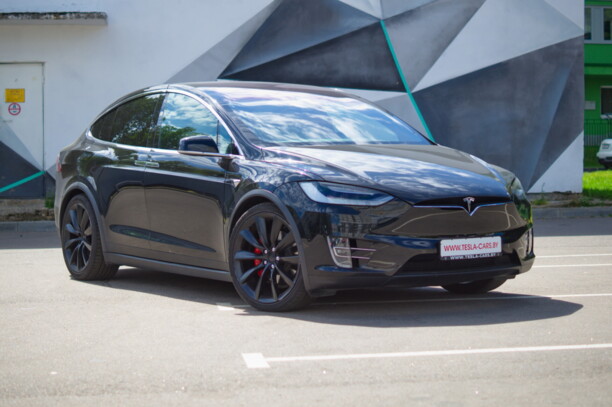 Tesla Model X, 2020 г.