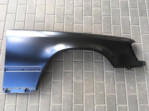 Правое переднее крыло для Mercedes-Benz E-Класс W124, S124, C124, A124 1984 - 1997