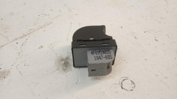 Кнопка стеклоподъемника для Audi A3 8P 2003-2005