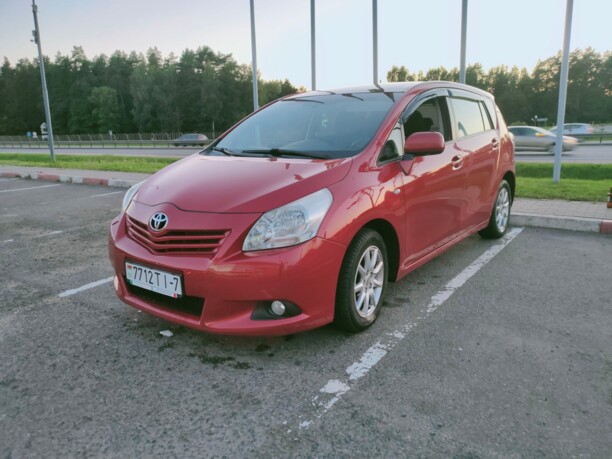 Toyota Verso I, 7 мест, 2010 г.