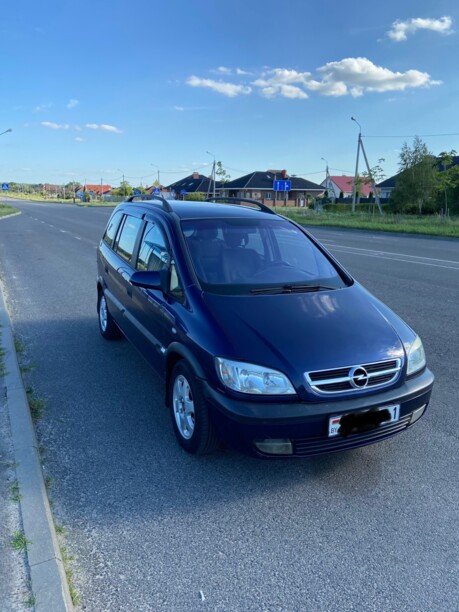 Opel Zafira A, 7 мест, 2000 г.