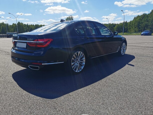 BMW 7 серия G11, 2017 г.