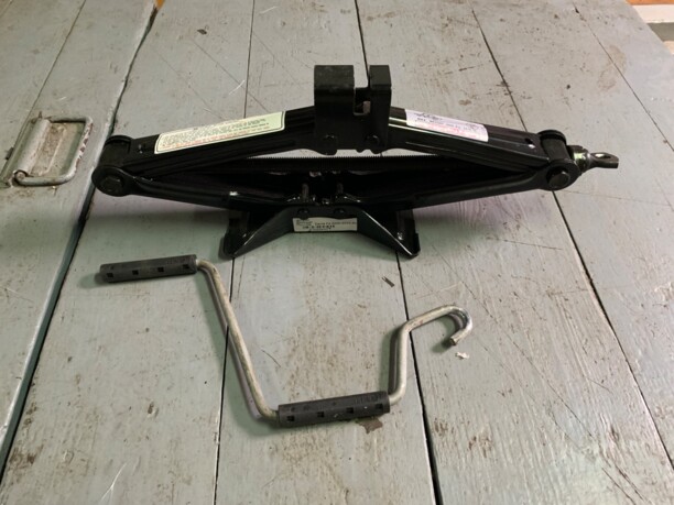 Домкрат для Hyundai Santa Fe CM 2006 - 2010