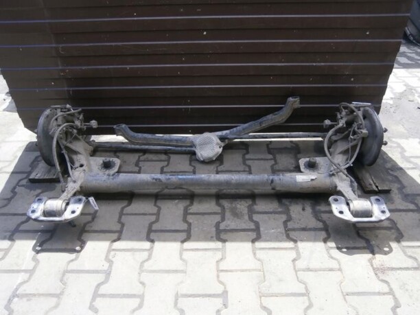 Задний подрамник для Opel Astra J 2009 - 2012
