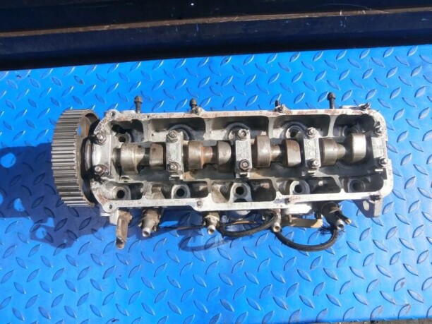 Головка блока цилиндров в сборе для Audi 80 B2 1978 - 1984