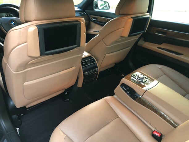 BMW 7 серия F01, F04, 2010 г.