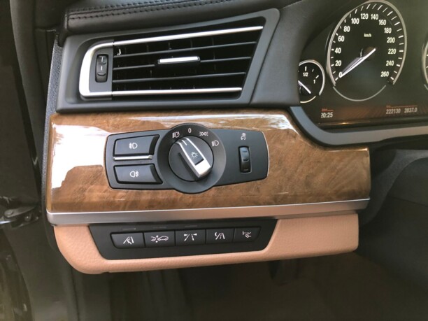 BMW 7 серия F01, F04, 2010 г.