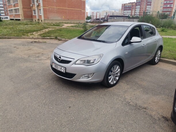 Opel Astra J, 2010 г.