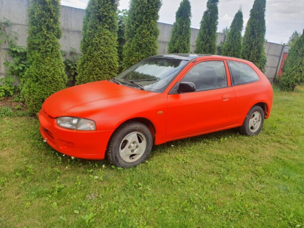 Mitsubishi Colt V, 1996 г.