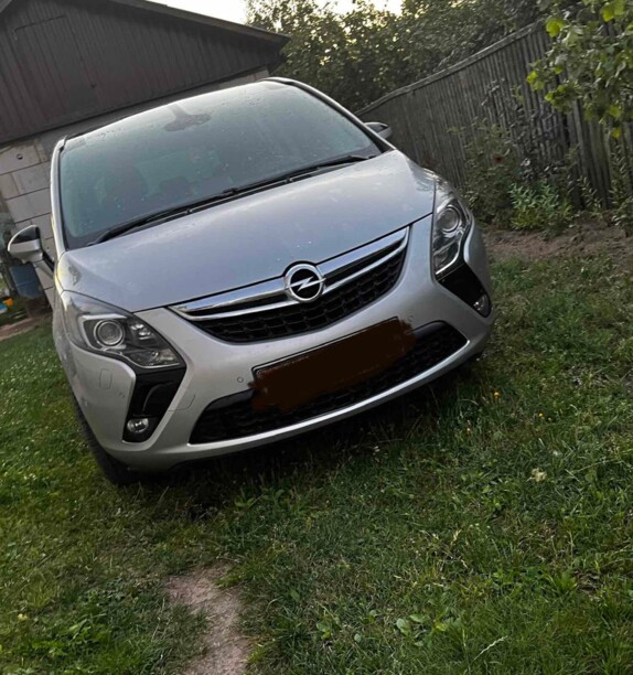 Opel Zafira C, 7 мест, 2015 г.