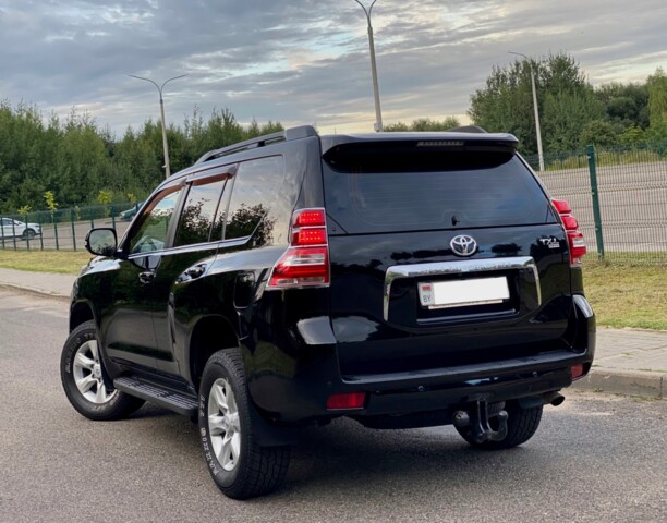 Toyota Land Cruiser Prado J150, 7 мест, 2011 г.