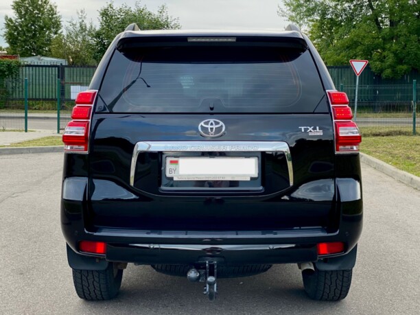 Toyota Land Cruiser Prado J150, 7 мест, 2011 г.