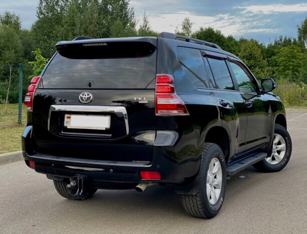 Toyota Land Cruiser Prado J150, 7 мест, 2011 г.