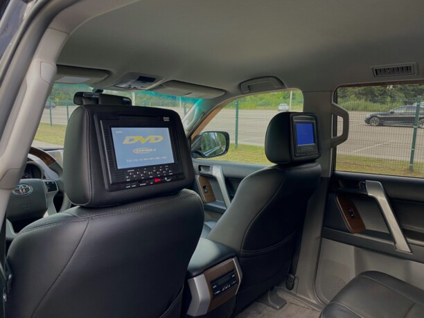 Toyota Land Cruiser Prado J150, 7 мест, 2011 г.