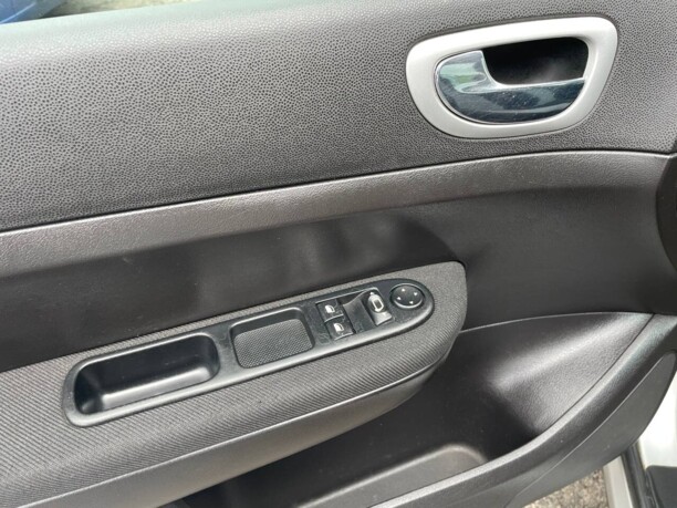Peugeot 307 I · Рестайлинг, 2006 г.