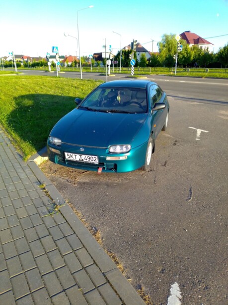 Mazda 323F, 1998 г.