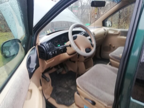 Dodge Caravan III, 7 мест, 1997 г.