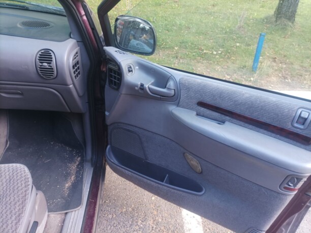 Dodge Caravan III, 7 мест, 2000 г.