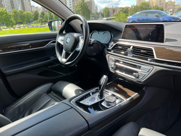 BMW 7 серия G11, 2017 г.