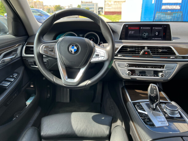 BMW 7 серия G11, 2017 г.