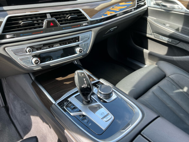BMW 7 серия G11, 2017 г.