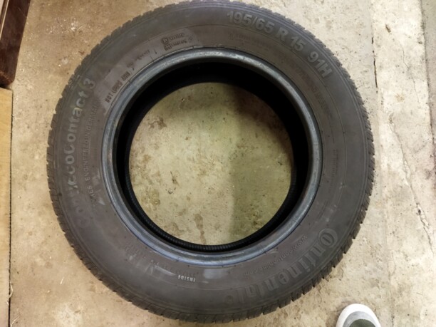 Легковые шины Continental 195/65 R15 4 шт.