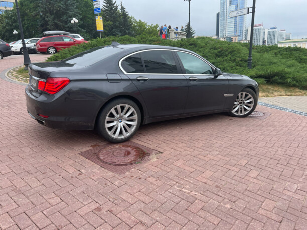 BMW 7 серия F01, F04, 2011 г.