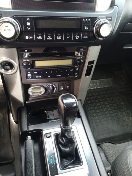 Toyota Land Cruiser Prado J150, 2011 г.