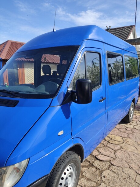 Mercedes-Benz Sprinter легковой 8+1, 2005 г.