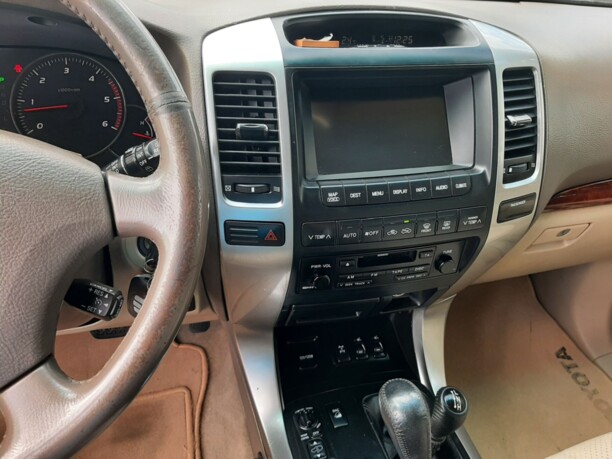 Toyota Land Cruiser Prado J120, 7 мест, 2005 г.