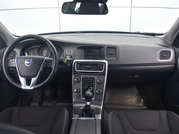 Volvo S60 II · Рестайлинг, 2014 г.