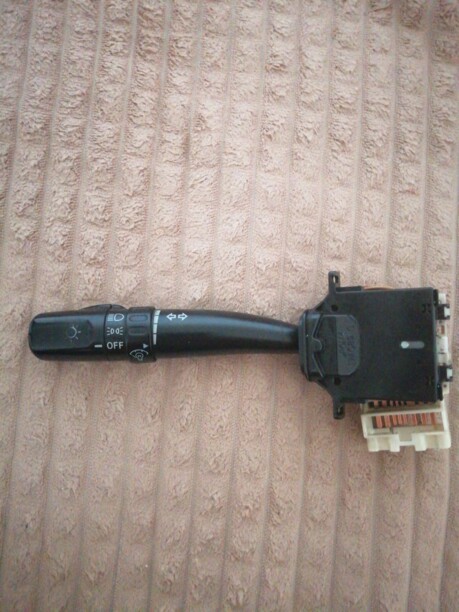 Переключатель поворотников для Subaru Outback II 1999 - 2003