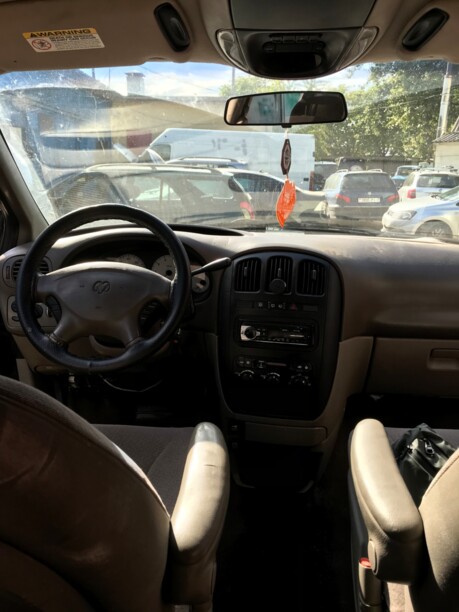 Dodge Grand Caravan IV, 7 мест, 2001 г.