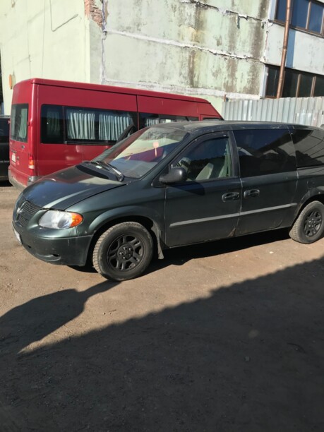 Dodge Grand Caravan IV, 7 мест, 2001 г.
