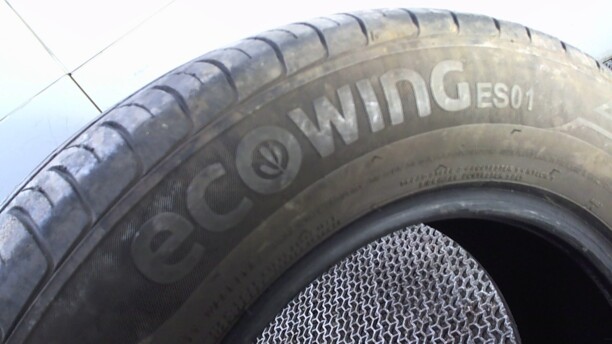 Легковые шины Kumho Ecowing ES01 195/65 R15 1 шт.