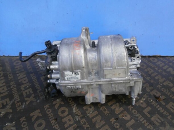 Впускной коллектор в сборе для Opel Astra H 2004 - 2006