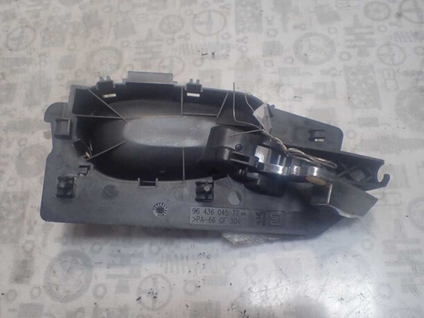Внутренняя ручка двери для Peugeot 307 I 2001-2005