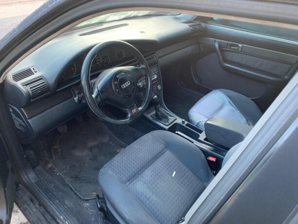 Весь автомобиль на запчасти для Audi A6 C4 1994 - 1997