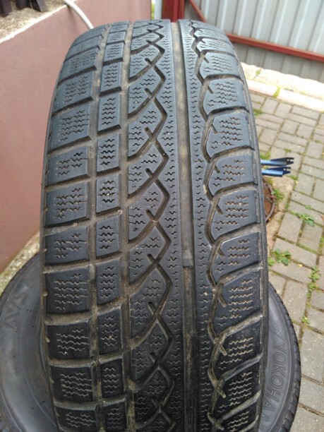 Легковые шины Yokohama 195/65 R15 1 шт.
