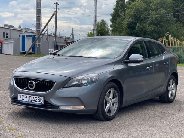 Volvo V40 II · Рестайлинг, 2017 г.