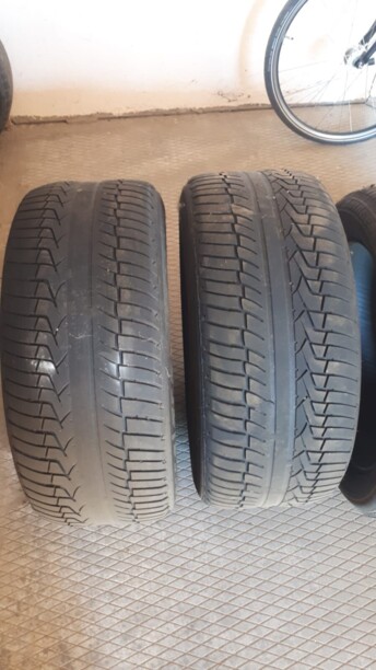 Легковые шины Bridgestone 285/45 R19 4 шт.