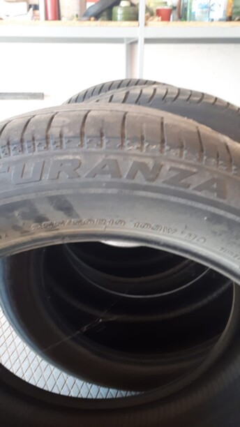 Легковые шины Bridgestone 285/45 R19 4 шт.