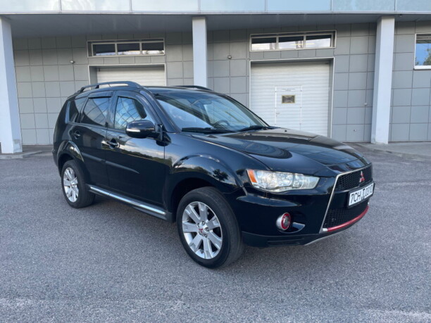 Mitsubishi Outlander XL · Рестайлинг, 2010 г.